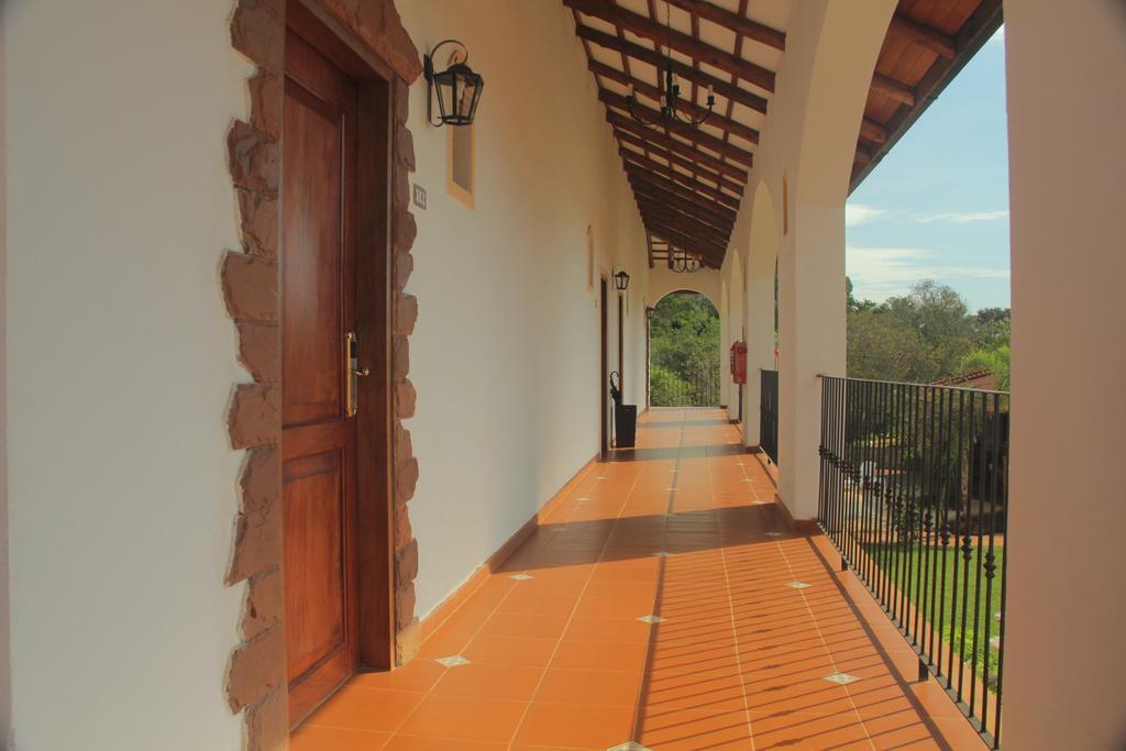 El Pueblito Iguazu Otel Puerto Iguazú Dış mekan fotoğraf