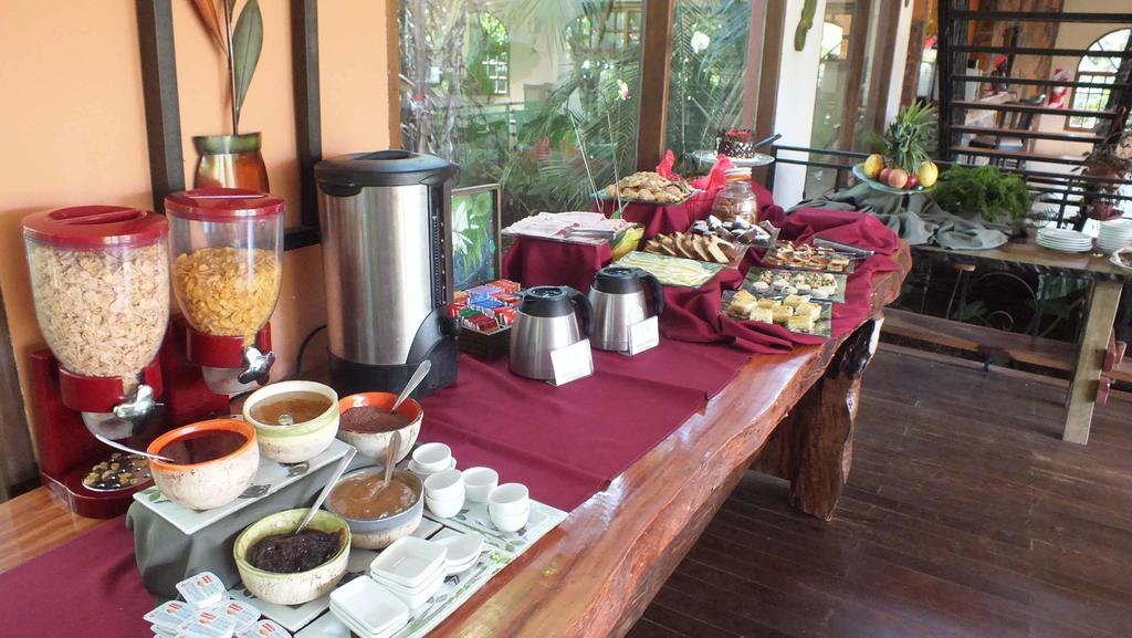 El Pueblito Iguazu Otel Puerto Iguazú Dış mekan fotoğraf