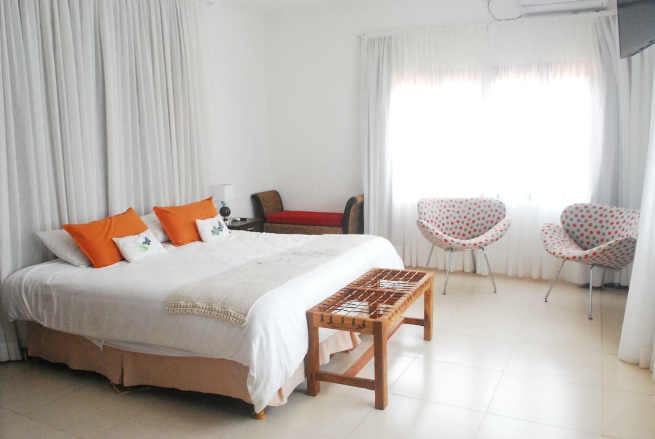 El Pueblito Iguazu Otel Puerto Iguazú Dış mekan fotoğraf